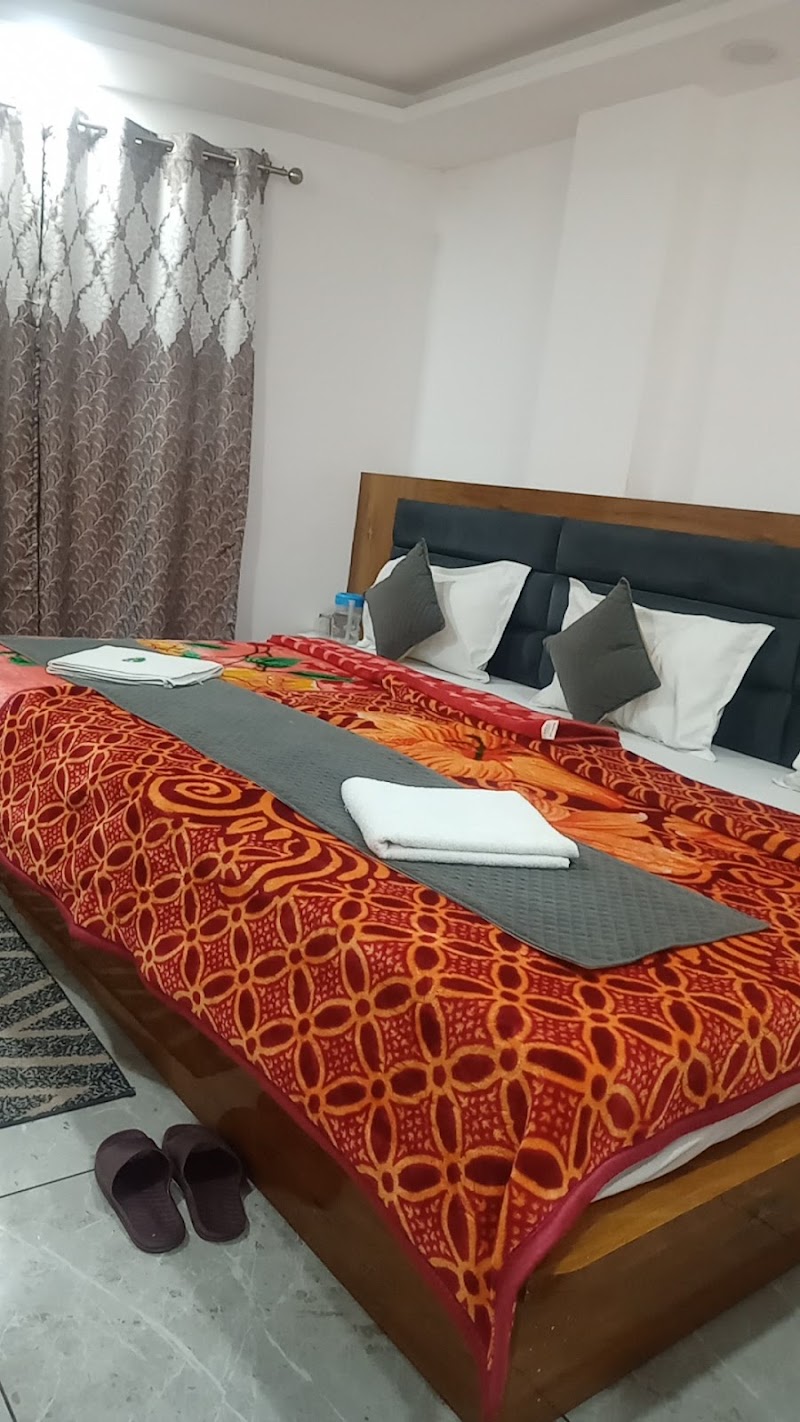 Hotel The Elegance - Hotel The Elegance, opp Railway Station Katra Jammu and Kashmir, Katra, 182301