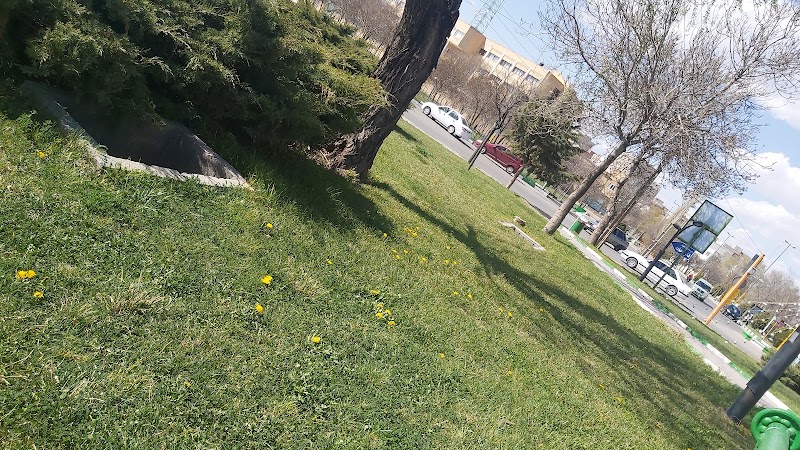 Police square - Police square, Ardabil, استان اردبیل، اردبیل، بزرگراه میلاد،، 679W+J3M, Iran