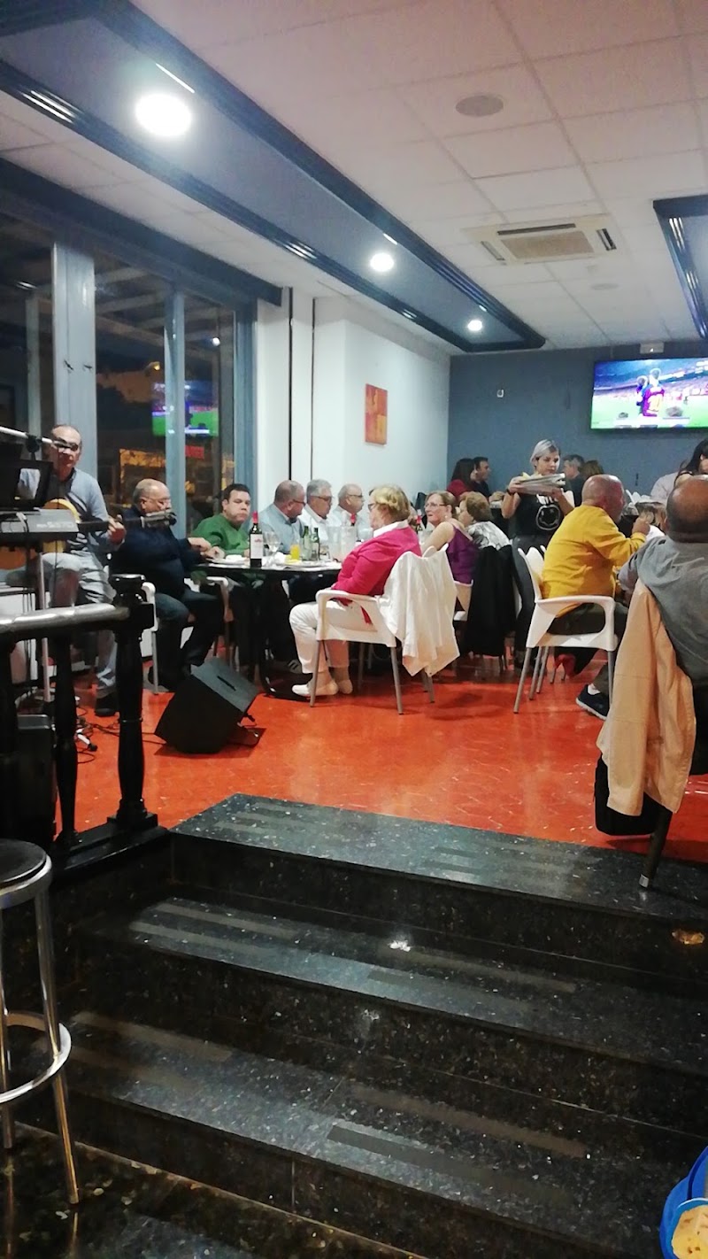 Cafetería S'Ancora - Cafetería S'Ancora, Carrer Velázquez, 4, 07820 Sant Antoni de Portmany, Illes Balears, Spain