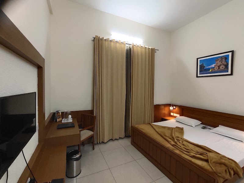 KSTDC Kumarakrupa Hotel - KSTDC Kumarakrupa Hotel Shop No. 1, 17th Block, 5th Main, Kumara Park East, Kumarakrupa Road, Shivajinagar, Kumarakrupa Rd, Kumara Park East, Seshadripuram, Bengaluru, Karnataka 560001, India