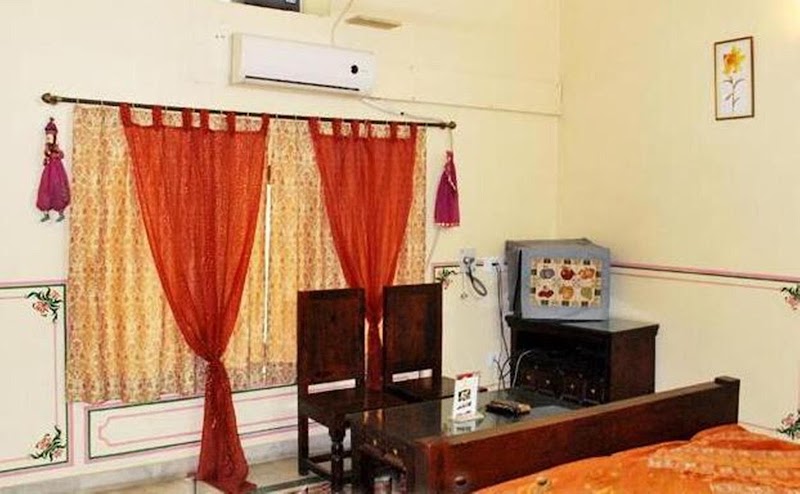 Bani Park Hotel, Jaipur - Bani Park Hotel, Jaipur, D-160, Kabir Marg, opposite Bank of Baroda, near Collectorate Circle, Sen Colony, Bani Park, Jaipur, Jaipur Nagar Nigam Area, Rajasthan 302016, India