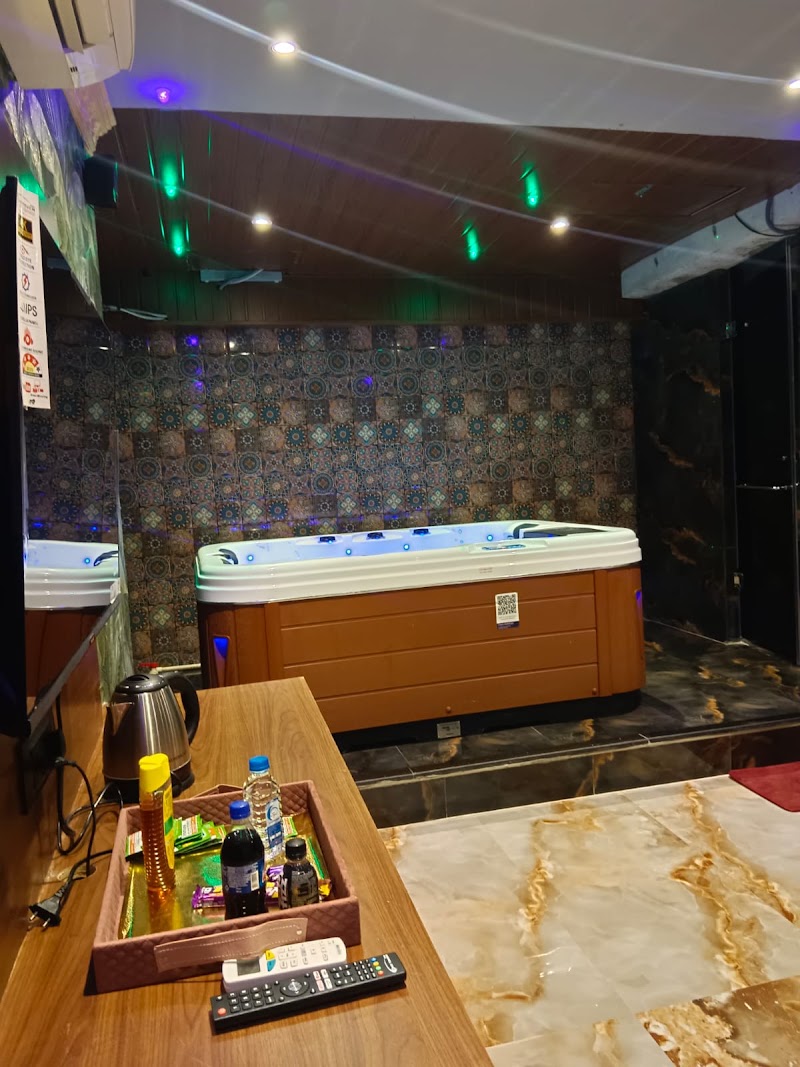 Reva Luxury Spa – Relaxation & Wellness in Himayath Nagar - Reva Luxury Spa – Relaxation & Wellness in Himayath Nagar 3-6-154, above Peter England Show Room, AP State Housing Board, Himayatnagar, Hyderabad, Telangana 500029, India