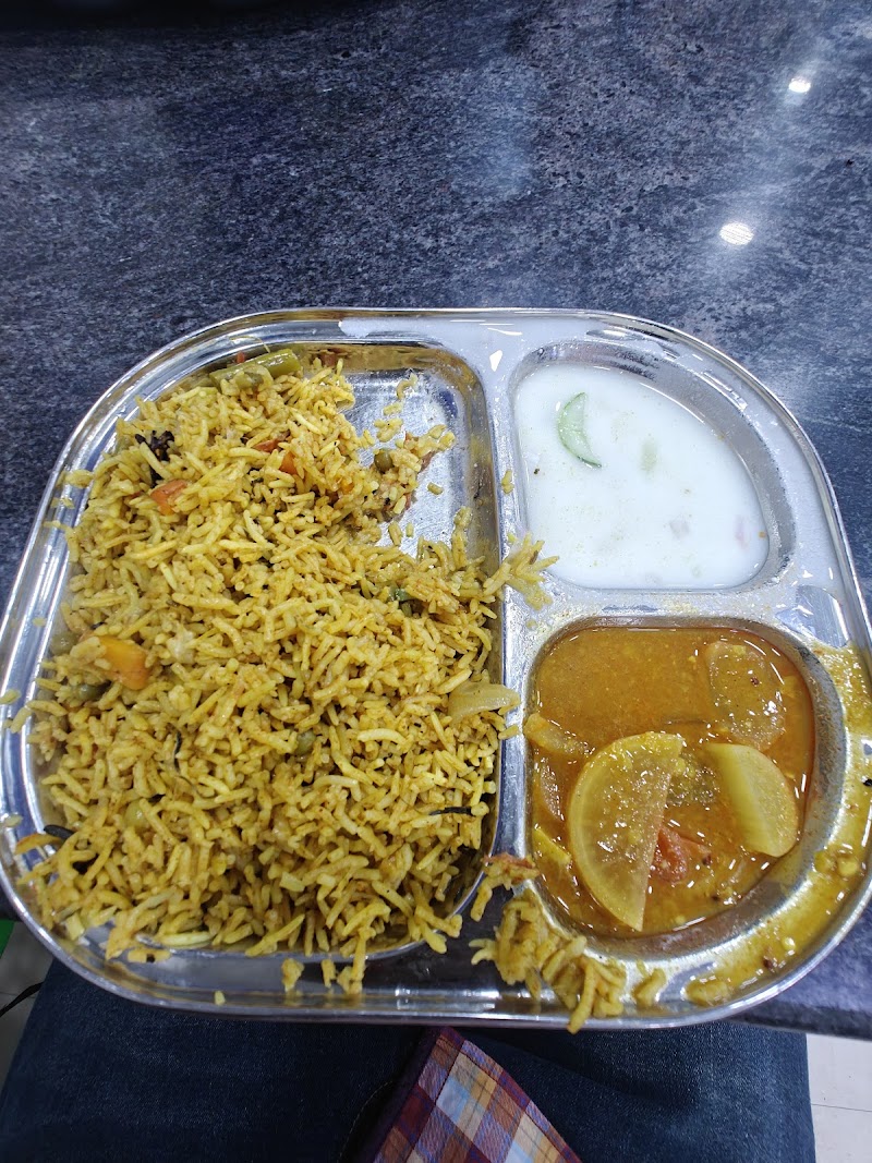 Irctc Food Canteen - Irctc Food Canteen, XHG9+XQM, Kempegowda, Majestic, Bengaluru, Karnataka 560023, India