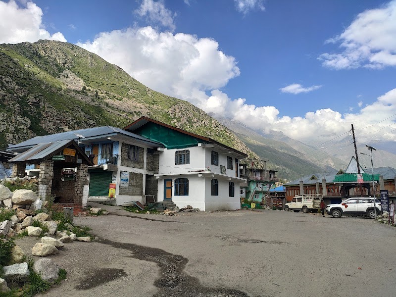 The last homestay - The last homestay 9C2P+HW4, Chitkul, Himachal Pradesh 172106, India