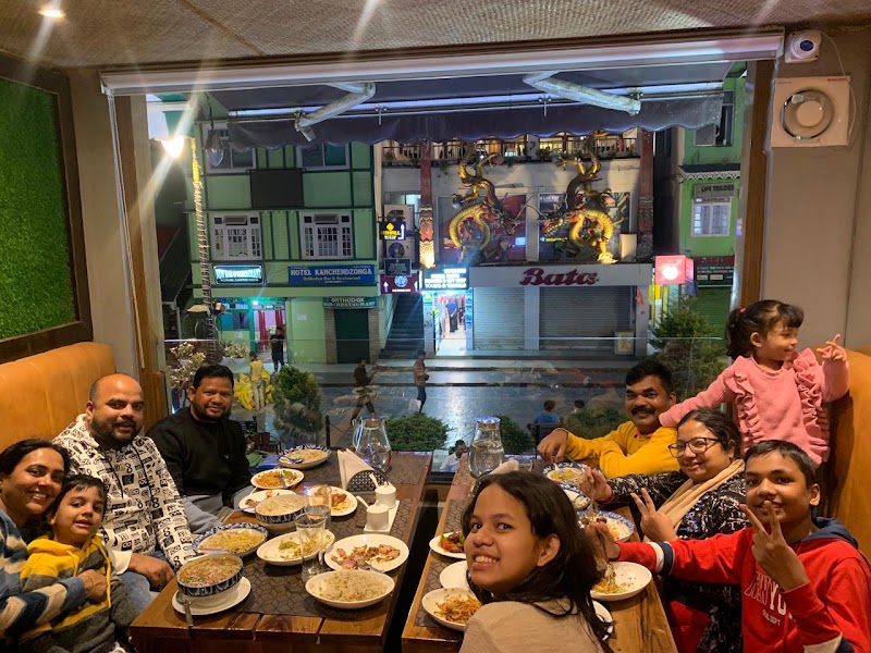 Tashi food and Drink