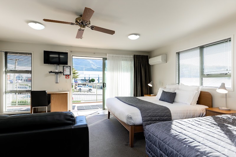 Jasmine Court Motel Picton - Jasmine Court Motel Picton 78 Wellington Street, Picton 7220, New Zealand