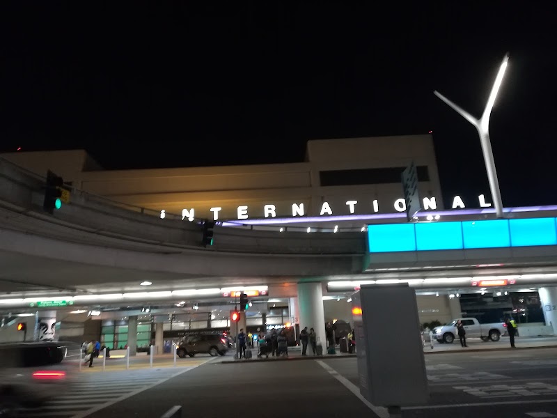 LAX Terminal B Lower Level FlyAway Stop - LAX Terminal B Lower Level FlyAway Stop Los Angeles, CA 90045, USA