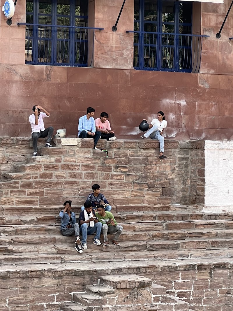The Stepwell Square - The Stepwell Square 72WF+Q6F, Sutharo Ka Bass Rd, Gulab Sagar, Jodhpur, Rajasthan 342001, India