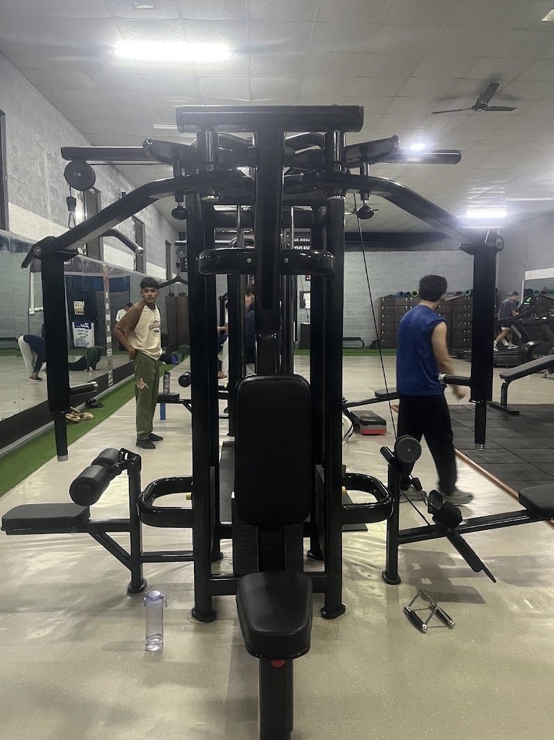 Devi's Gym and Cafe - Devi's Gym and Cafe, 5XQ5+QP6 Devi's Fall, Pokhara, Gandaki Province 33700, Nepal