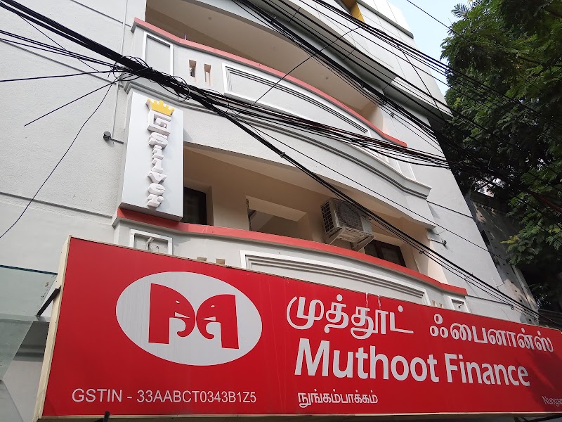 OYO Townhouse 1090 G Silver Nungambakkam