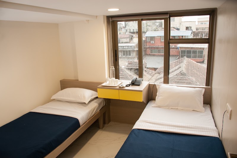 City Hotel - City Hotel Main Gate, City Terrace, 121, Walchand Hirachand Rd, opp. C.S.T. Station, Borabazar Precinct, Fort, Mumbai, Maharashtra 400001, India