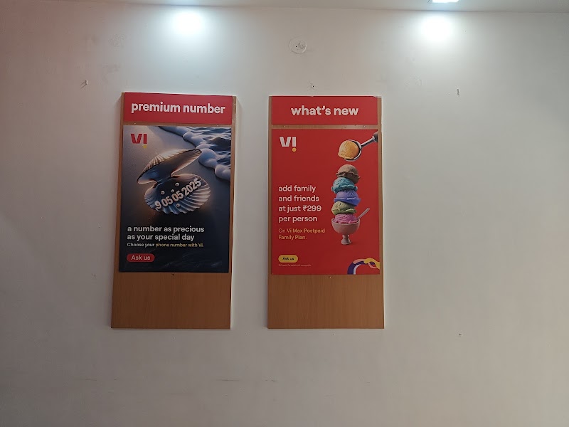 Vi - Vodafone Idea mini Store - Vi - Vodafone Idea mini Store, Ground Floor, Old Rajendra Road, near Budhi Maa Mandir, Old Rajendra Nagar, Civil Lines, Raipur, Chhattisgarh 492001, India