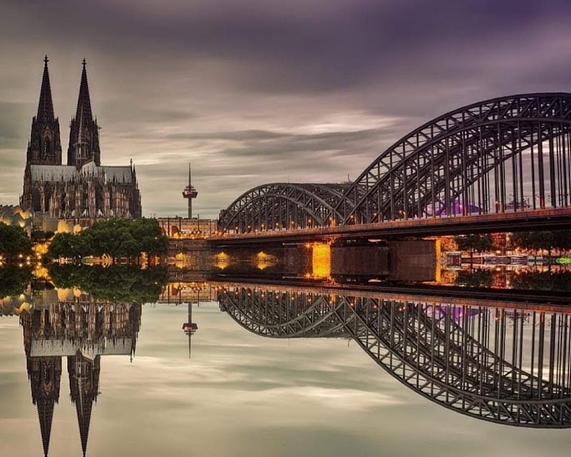 Hohenzollern Bridge - Hohenzollern Bridge, Hohenzollernbrücke, 50679 Köln, Germany