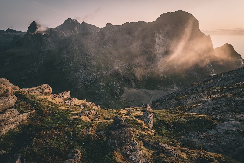 Helvetestinden - Helvetestinden, Moskenes Municipality, Norway