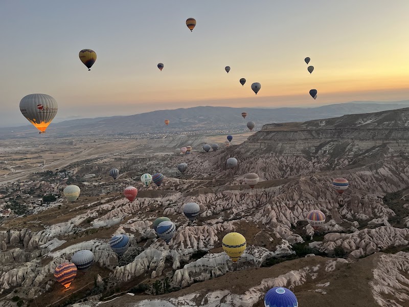 Butterfly Balloons - Butterfly Balloons, Aydınlı Orta Mah, Adnan Menderes Cd. No:13, 50180 Göreme/Nevşehir Merkez/Nevşehir, Türkiye