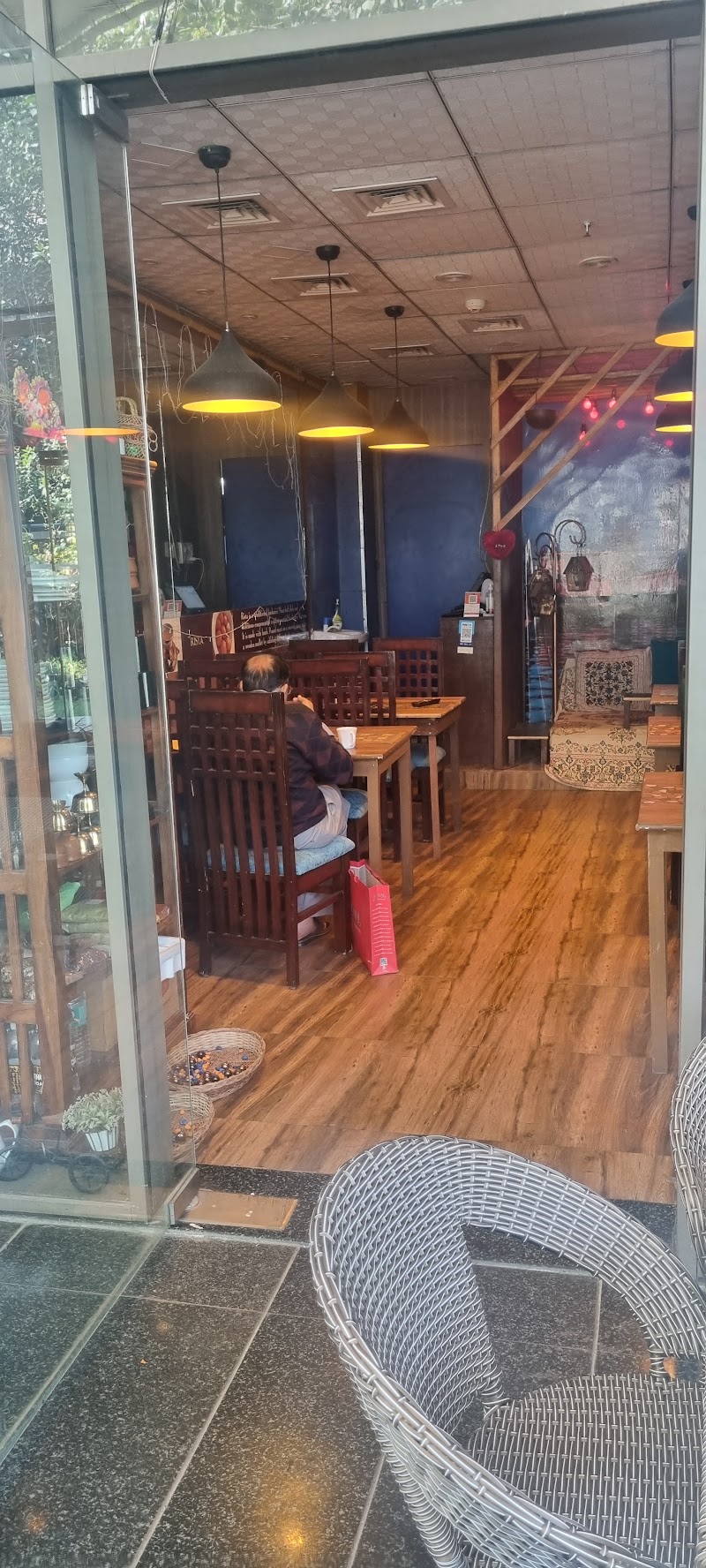 Maalyun Kashmiri Restaurant