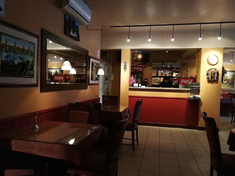 Lille Milano pizza og kebab restaurant - Lille Milano pizza og kebab restaurant, Storgata 57, 8370 Leknes, Norway