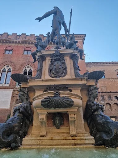 Neptune's Fountain - Neptune's Fountain Piazza del Nettuno, 40124 Bologna BO, Italy