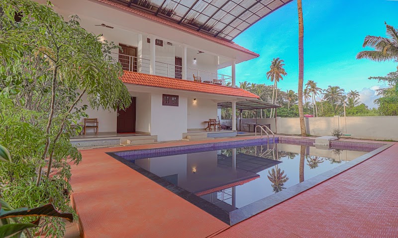 Lake Gardens Resort , Alleppey - Lake Gardens Resort , Alleppey, Near Finishing Point Punnamada Ward, Avalookunnu, P.O, Thathampally, Alappuzha, Aryad South, Keralam 688013, India