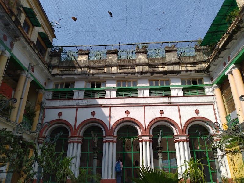 Pathuriaghata Rajbari (Khelat Ghose’s Residence) - Pathuriaghata Rajbari (Khelat Ghose’s Residence) 69, Pathuria Ghat St, Malapara, Santoshpur, Jorabagan, Kolkata, West Bengal 700006, India