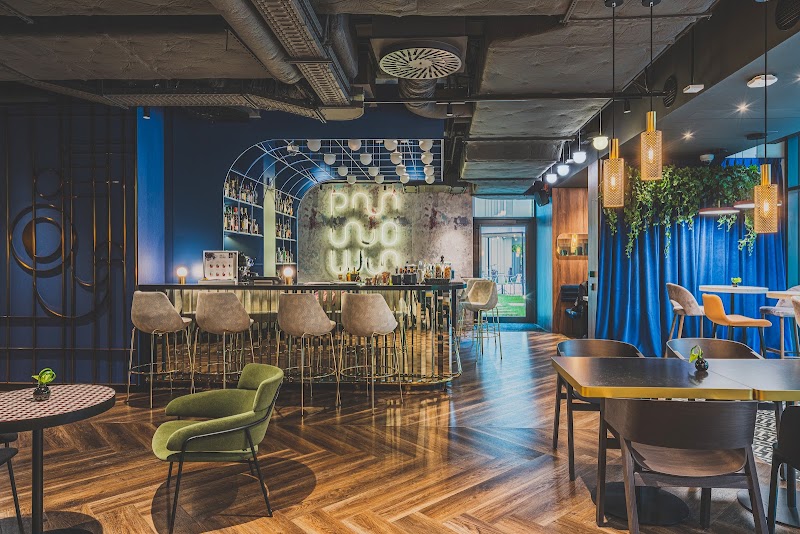 Royal Tulip Warsaw Centre - Royal Tulip Warsaw Centre, Grzybowska 49, 00-844 Warszawa, Poland