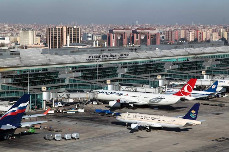 Istanbul Airport - Istanbul Airport Tayakadın, Terminal Caddesi No:1, 34283 Arnavutköy/İstanbul, Türkiye