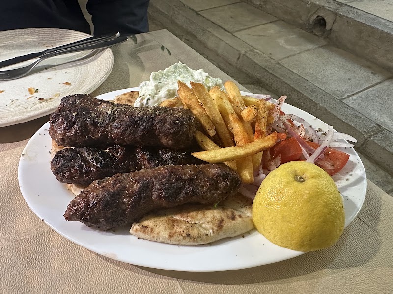 Restaurant - Grill House Vassilis - Restaurant - Grill House Vassilis, Sfiggos 13, Athina 117 45, Greece