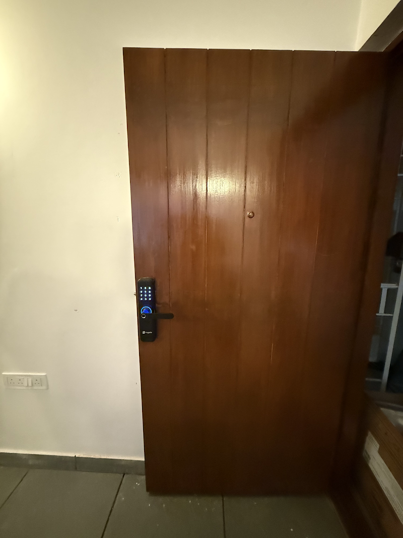 Cozy 1 bhk in Malleswaram - couple friendly - Cozy 1 bhk in Malleswaram - couple friendly Templeview apartment, 2nd Temple Street, Vyalikaval, Kodandarampura, Malleshwaram, Bengaluru, Karnataka 560003, India