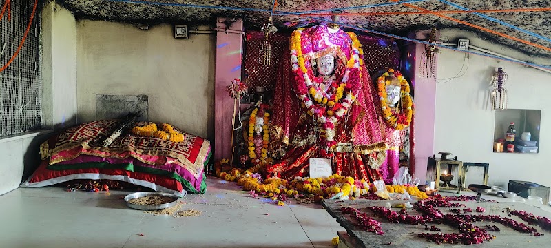 Devgiri Temple - देवगिरि माता जी का मंदिर - Devgiri Temple - देवगिरि माता जी का मंदिर, Devgiri hills, gaon, near Mori, Sena, Jawai Bandh, Rajasthan 306126, India