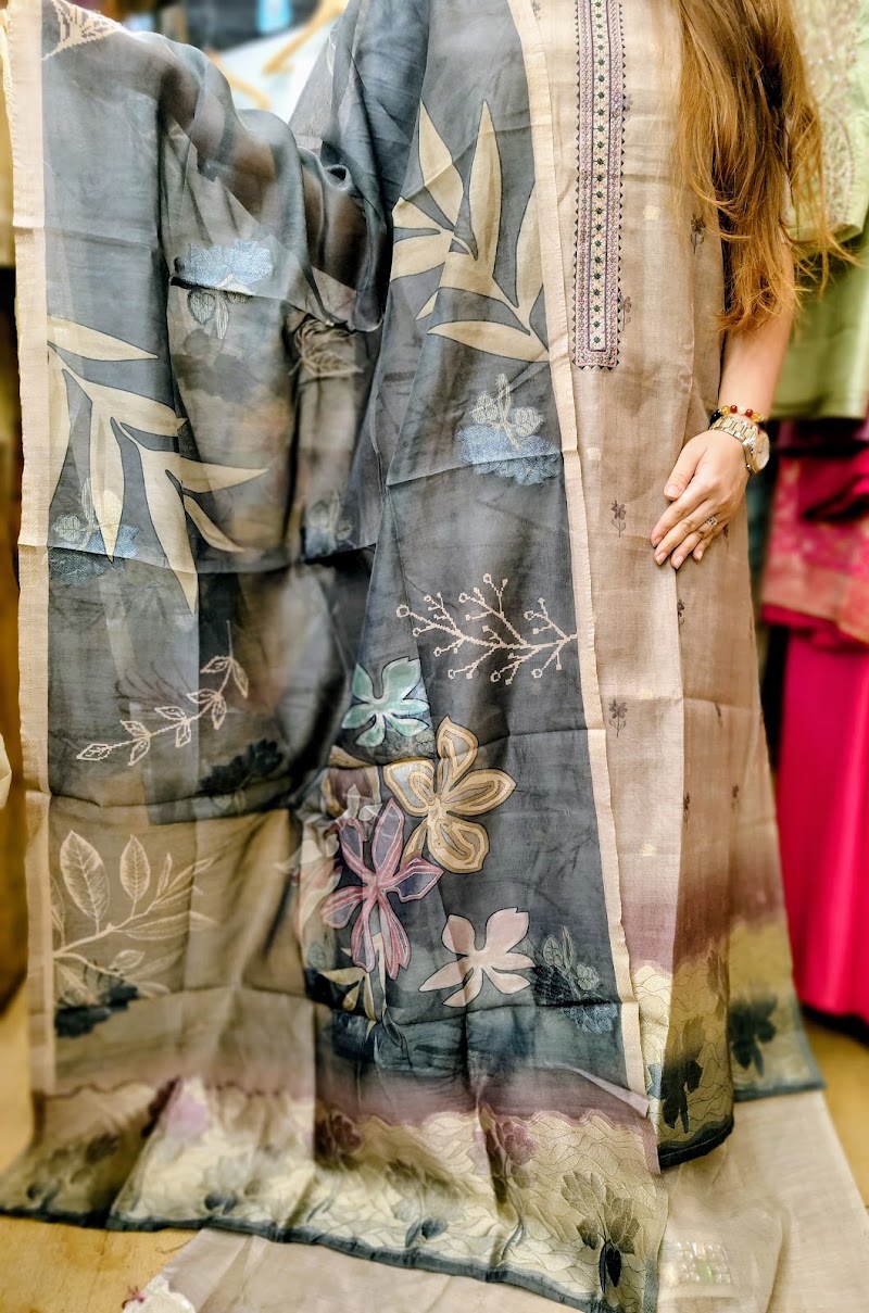 VISHA FASHION - VISHA FASHION B-14,Elco Market,hill Road, B-2, Ramdas Nayak Rd, Bandra West, Mumbai, Maharashtra 400050, India