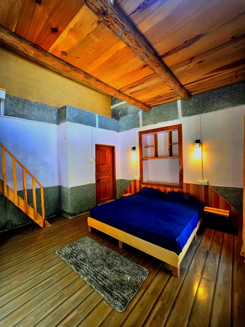 River Pool House, Tirthan by TrekNgo - River Pool House, Tirthan by TrekNgo Kalwari, Himachal Pradesh 175123, India