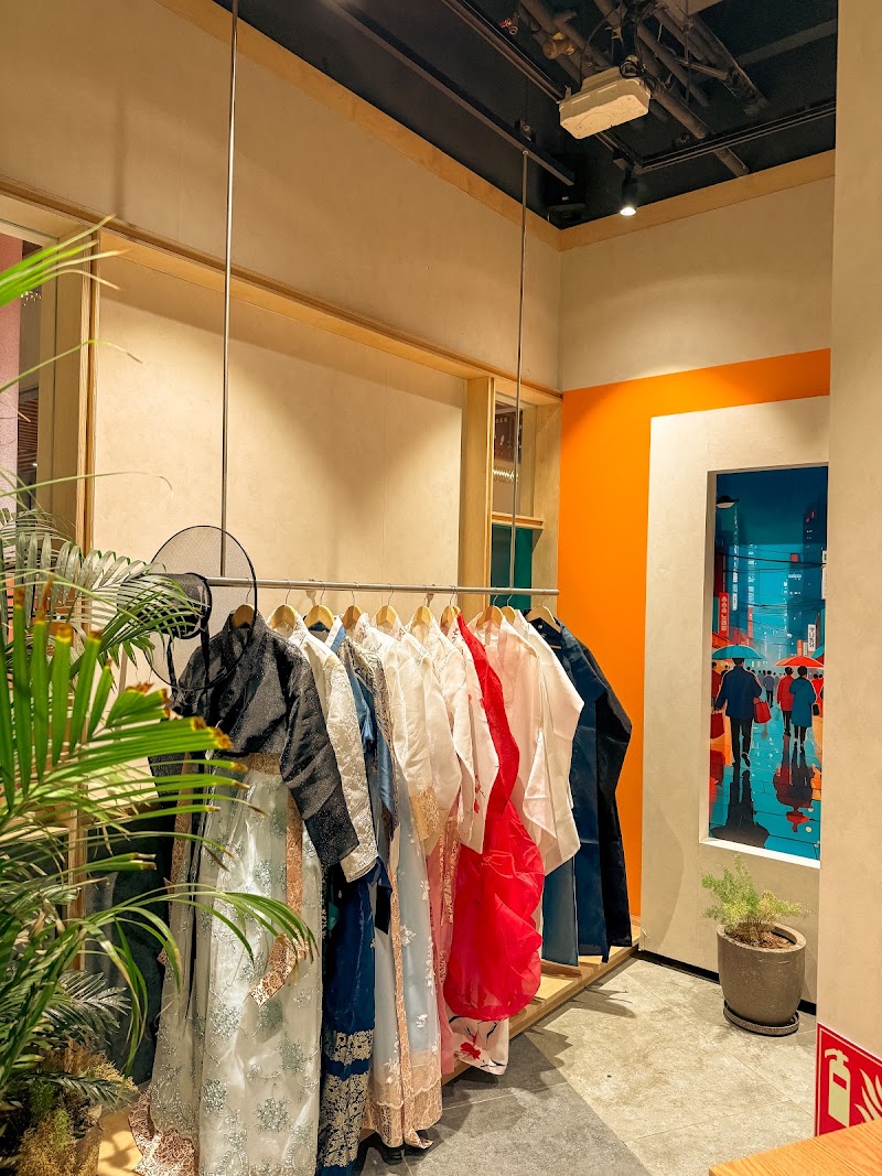 Kori's - Kori's Shop no. FF33 to FF41, AIPL Joy Central, Sector 65, Gurugram, Haryana 122101, India