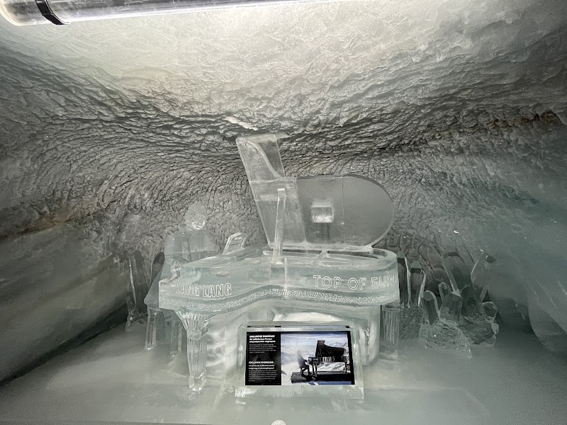 Jungfraujoch - Jungfraujoch 3801 Fieschertal, Switzerland