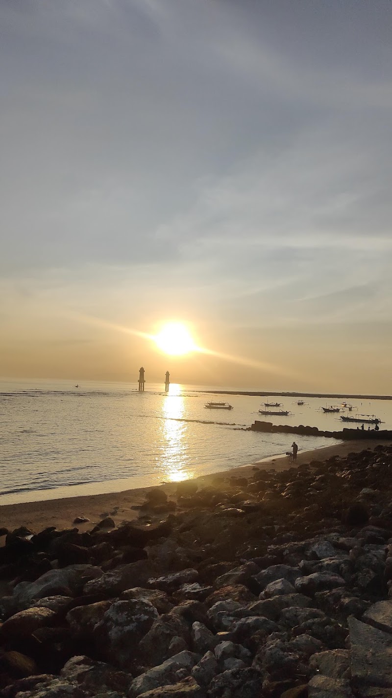 Sunrise Beach - Sunrise Beach, Jl. Matahari Terbit, Sanur Kaja, Denpasar Selatan, Kota Denpasar, Bali 80227, Indonesia