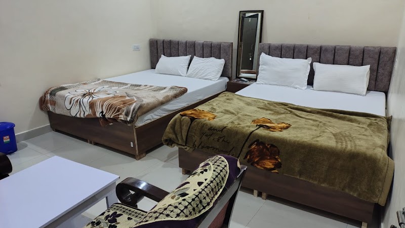 Hotel Shree Rajendra Inn (Ram Temple View) - Hotel Shree Rajendra Inn (Ram Temple View), HN. 13/2/12, Tedhi Bazar Rd, near Kaushalesh Sadan, Ramkot, Awas Vikas Colony, Ayodhya, Uttar Pradesh 224123, India