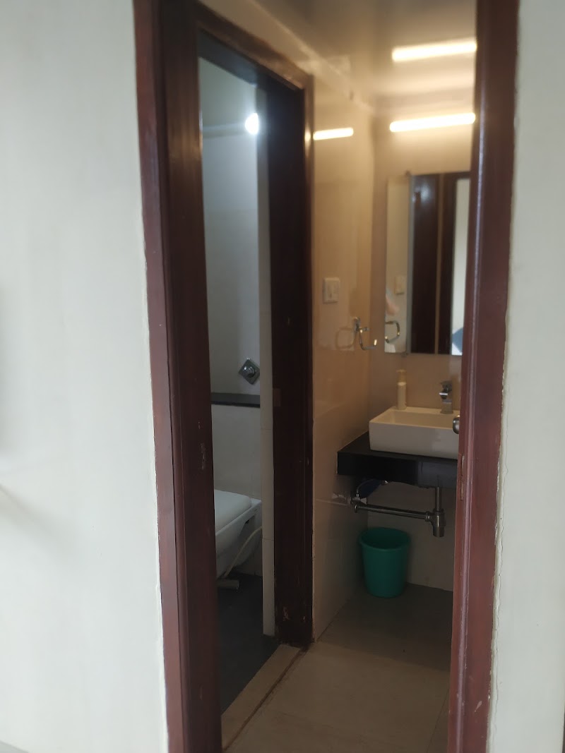 Center 1 Suites - Center 1 Suites Center 1, Old Mumbai - Pune Hwy, opposite Kumar Resort, Takve Kurth, Tungarli, Lonavala, Maharashtra 410401, India