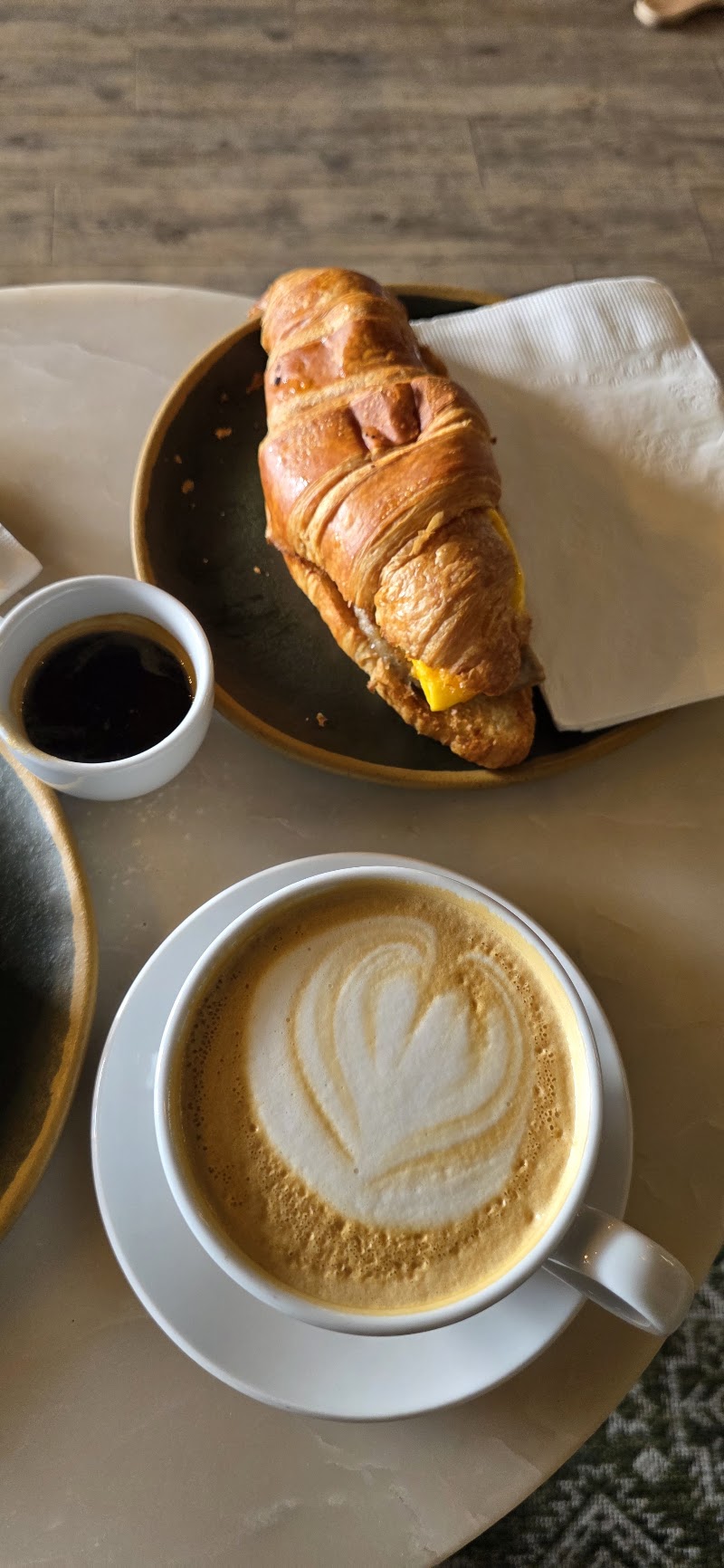 Common Grounds Brew & Roastery - Common Grounds Brew & Roastery, 1517 S Federal Hwy, Boynton Beach, FL 33435, USA