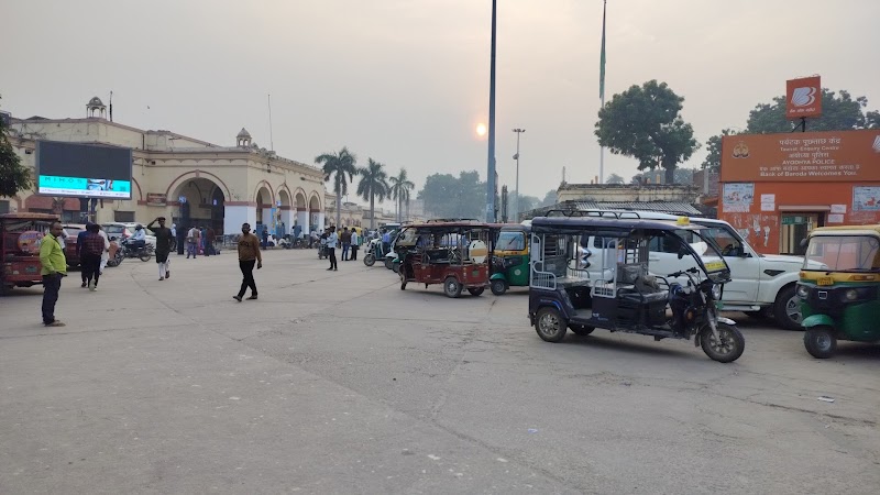 Ayodhya Cantt - Ayodhya Cantt, Railway Colony, Dharmakata, Faizabad, Uttar Pradesh 224001, India