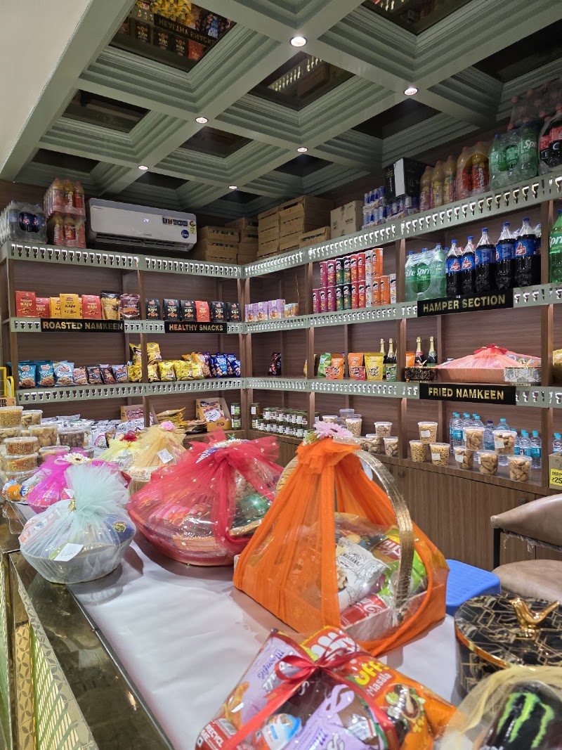 Hira Halwai & Sons | Best Sweet Shop in Prayagraj | Best Restaurant in Prayagraj - Hira Halwai & Sons | Best Sweet Shop in Prayagraj | Best Restaurant in Prayagraj 61/36/A2, FR6P+H2H, Sardar Patel Marg, Vivek Vihar Colony, Civil Lines, Prayagraj, Uttar Pradesh 211002, India