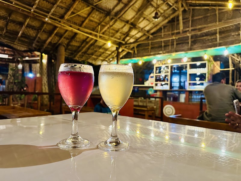 Halfway Home - Halfway Home Kudle Beach Rd, Dandebagh, Gokarna, Karnataka 581326, India