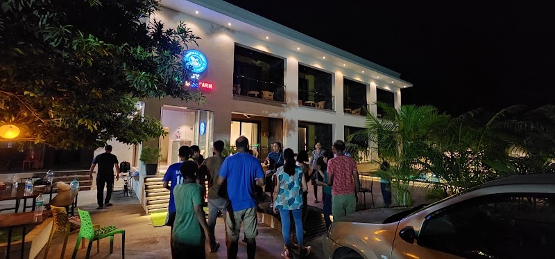 Tropical Nest Luxury Abode.( Rooms) - Tropical Nest Luxury Abode.( Rooms) Galwankar House, Arnala Rd, near ABC FARM RESTAURANT, Arnala, Virar West, Arnala, Maharashtra 401302, India