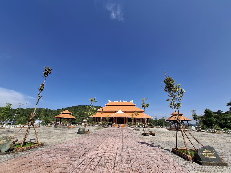 Phu Quoc Martyrs Cemetery - Phu Quoc Martyrs Cemetery, 6XJ9+JR4, Phu Quoc, An Giang, Vietnam