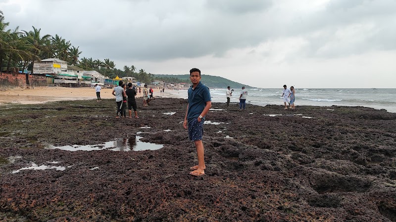Anjuna Rock beach - Anjuna Rock beach, HPFR+2H5, Monteiro Vaddo, Anjuna, Goa 403509, India