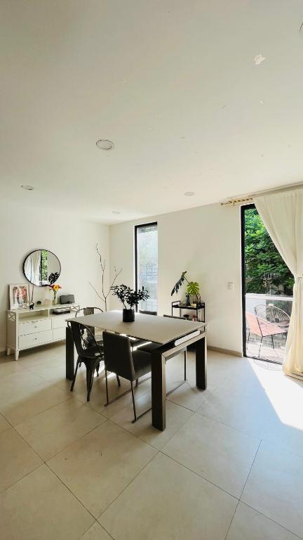 Habitación doble en departamento compartido