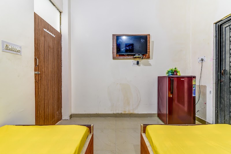 Zolo Breeze Co-Living | Redefining PG - Zolo Breeze Co-Living | Redefining PG, Khasra No. 342, Near, T29, 10 Road, opposite Hanuman Mandir, Nathupur, Sector 24, Gurugram, Haryana 122002, India