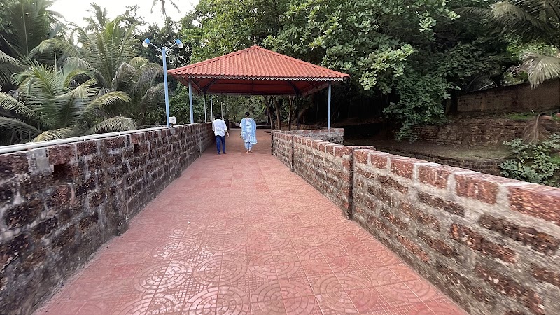 Pradakshina Marg - Pradakshina Marg Bus Stop, MSH4, Ganpatipule, Maharashtra 415615, India
