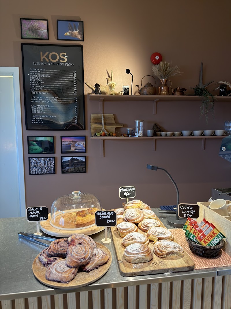 KOS Lofoten Café - KOS Lofoten Café, Bernt Salvesens vei 2, 8300 Svolvær, Norway