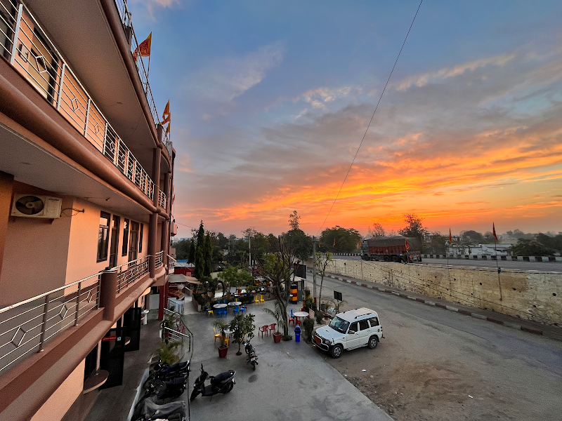 Foji Raj Dhaba - Foji Raj Dhaba RJ SH 25, Malviya Nagar, Alwar, Rajasthan 301001, India
