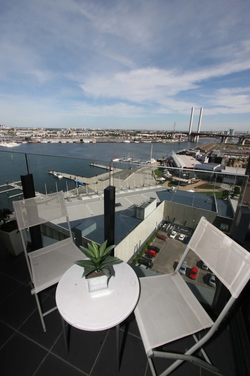 Accommodation Docklands Melbourne - Accommodation Docklands Melbourne 198 Harbour Esplanade, Docklands VIC 3008, Australia