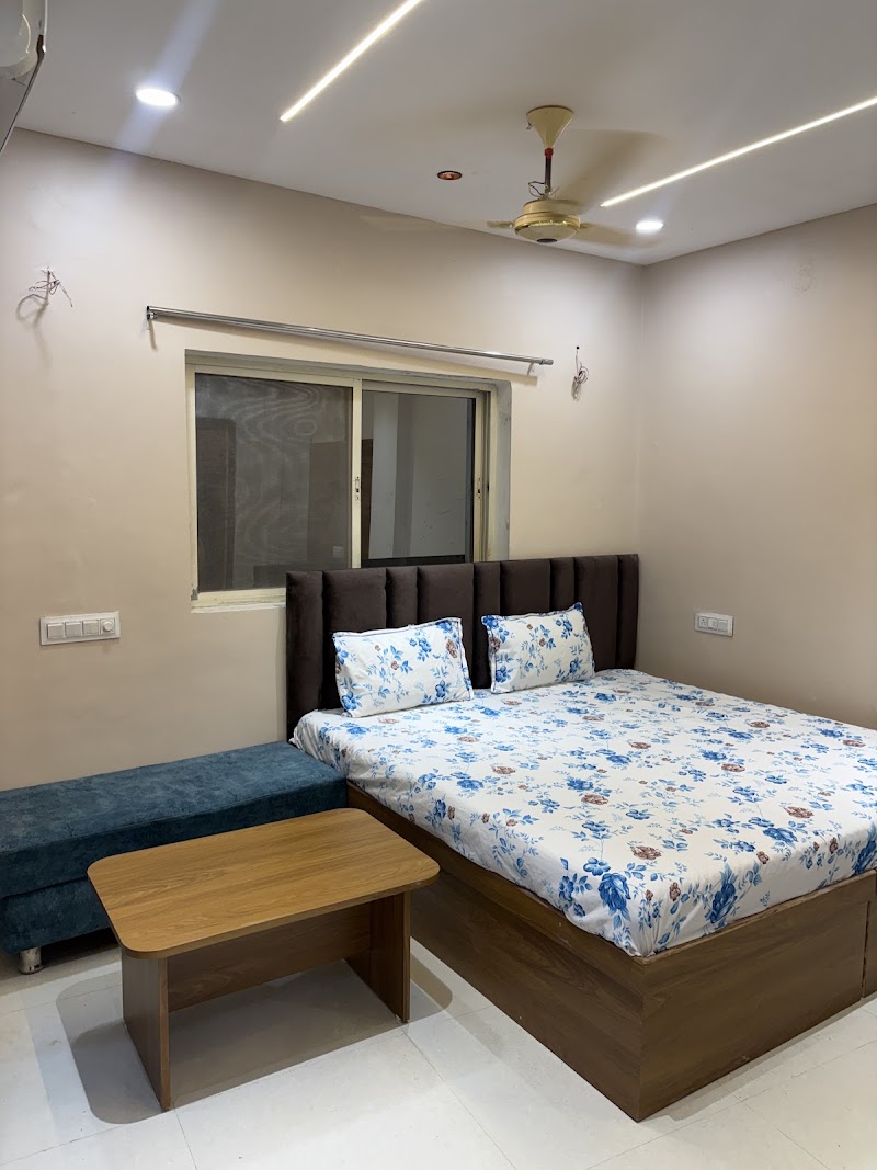 Hotel Shree Siddhivinayak - Hotel Shree Siddhivinayak Gadapuliya Rangbavdi, Suraj Nagar, Ujjain, Madhya Pradesh 456001, India